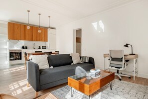 Fernseher, Stereoanlage