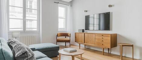 Televisión y estéreo