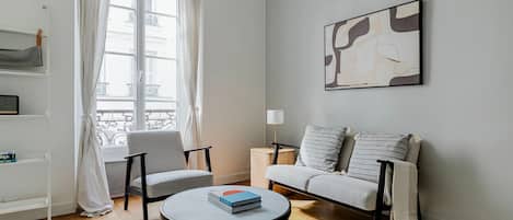 Fernseher, Stereoanlage