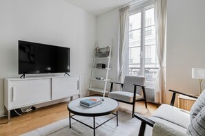 テレビ、ステレオ