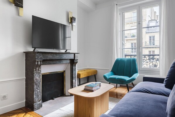 Téléviseur, chaîne audio