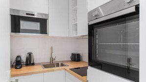 Unclassified image, 5 of 17, button - Blueground | Pasteur - Montparnasse, furnished (Paris)