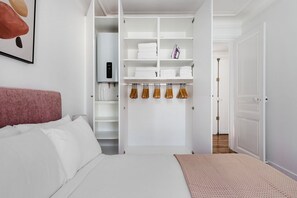 1 bedroom, iron/ironing board, WiFi, bed sheets - Blueground | Pasteur - Montparnasse, furnished (Paris)