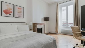 2 slaapkamers, een strijkplank/strijkijzer, wifi, beddengoed