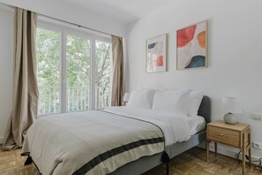 2 bedrooms, iron/ironing board, WiFi, bed sheets - Blueground | Pereire, elevator, near Porte Mailot (Paris)