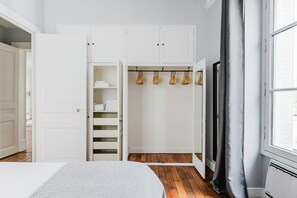 2 bedrooms, iron/ironing board, WiFi, bed sheets - Blueground | La Motte-Picquet Grenelle, washer (Paris)