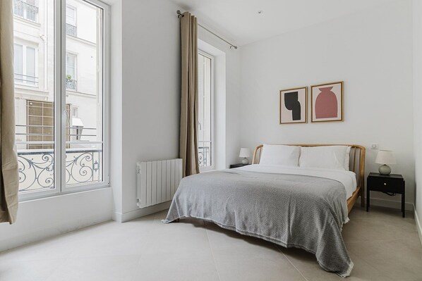 1 habitación, tabla de planchar con plancha, wifi y ropa de cama 