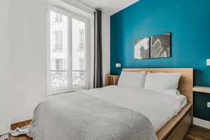 1 bedroom, iron/ironing board, WiFi, bed sheets - Blueground | Bastille-Charonne, washer (Paris)
