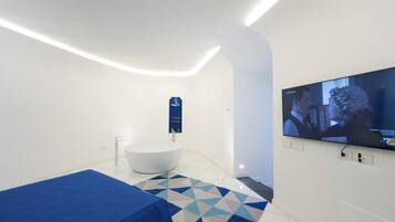 3 chambres, coffres-forts dans les chambres, fer et planche Ă repasser