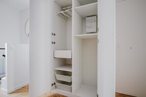 Interior - Blueground | Champs Elysees, nr attractions (Paris)