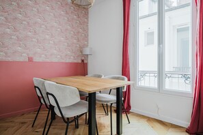 Dining - Blueground | Champs Elysees, nr attractions (Paris)