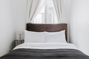 2 bedrooms, iron/ironing board, WiFi, bed sheets - Blueground | Porte Dauphine, elevator & washer (Paris)