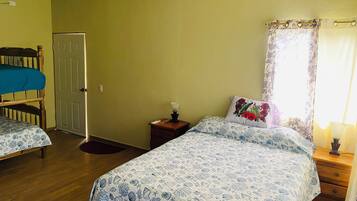 4 habitaciones, wifi gratis y ropa de cama