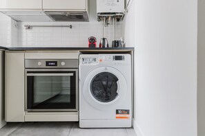 Interior - Blueground | Ternes, fully furnished, washer (Paris)