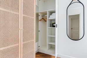 Interior - Blueground | Saint Germain des Pres, w/d (Paris)