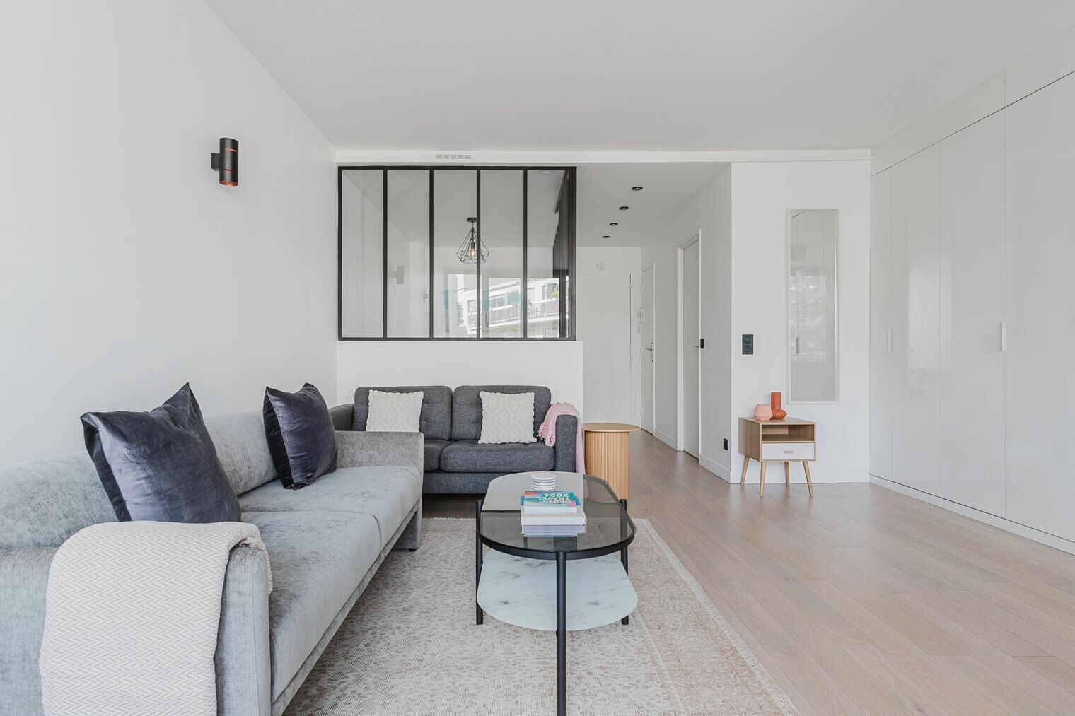 Fernseher, Stereoanlage