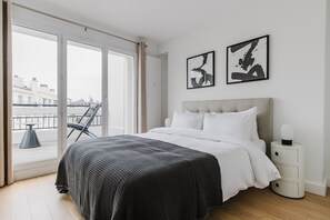 2 bedrooms, iron/ironing board, WiFi, bed sheets - Blueground | La Muette, balcony, nr landmarks (Paris)