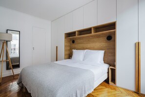 1 chambre, fer et planche à repasser, Wi-Fi, draps fournis