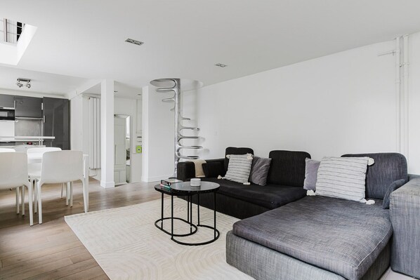 Televisión y estéreo 