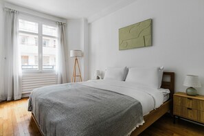 1 chambre, fer et planche à repasser, Wi-Fi, literie fournie