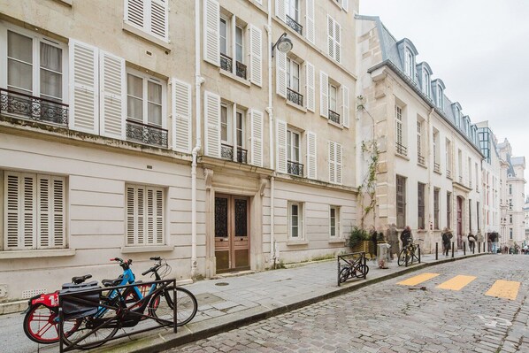 Exterior - Blueground | Jardin, elevator & w/d, nr Panthéon (Paris)