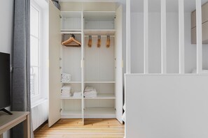 Interior - Blueground | Jardin, elevator & w/d, nr Panthéon (Paris)