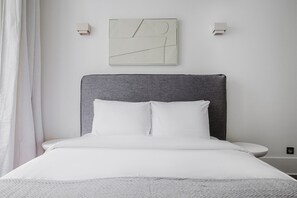 2 bedrooms, iron/ironing board, WiFi, bed sheets - Blueground | Ternes, elevator & w/d (Paris)