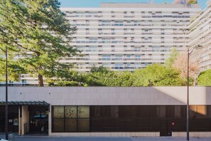 Exterior - Blueground | Trocadero, elevator & w/d, nr Eiffel (Paris)