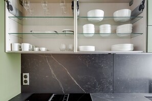 Fridge, microwave, oven, stovetop - Blueground | Saint Germain, elevator, nr Panthéon (Paris)