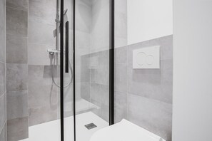 Hair dryer, towels - Blueground | Louvre, doorman & w/d, nr Orsay (Paris)