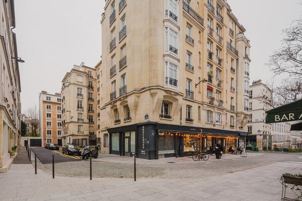 Exterior - Blueground | Bastille, washer, nr Canal St-Martin (Paris)