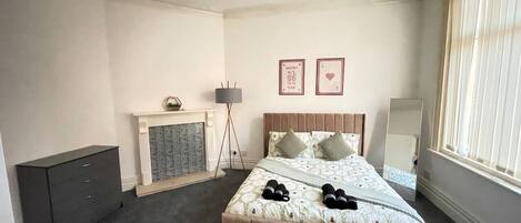 6 chambres, fer et planche Ă  repasser, lit parapluie, Wi-Fi