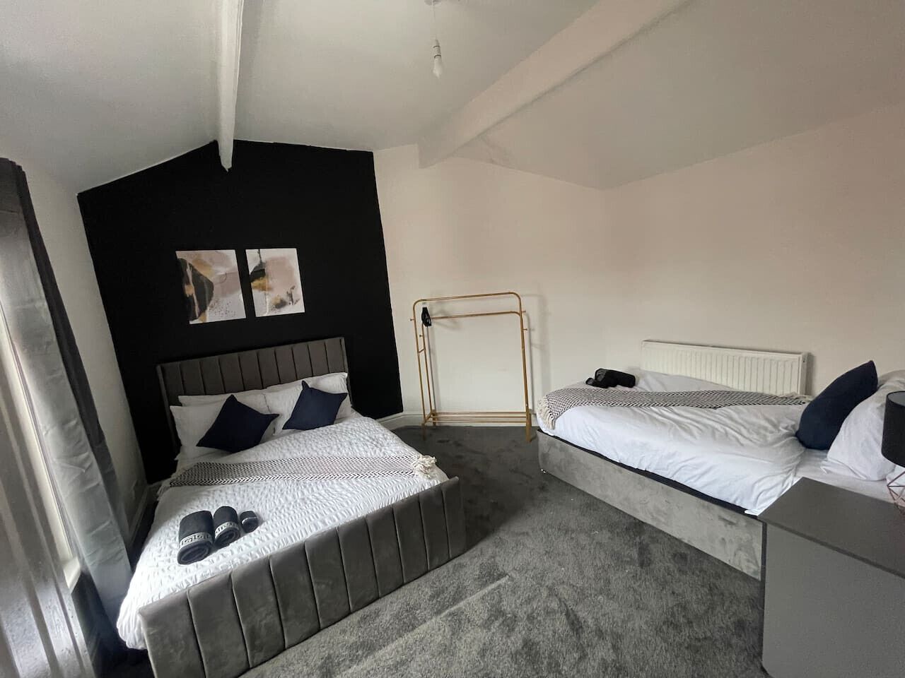 6 habitaciones, tabla de planchar con plancha, cuna de viaje y wifi 