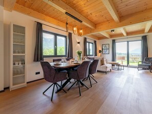 Dining - Beautiful chalet near the Nassfeld ski area (Obermöschach)