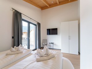 2 bedrooms, Internet