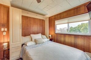 2 chambres, bureau, accès Internet, draps fournis