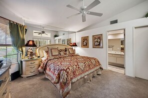 2 Schlafzimmer, Schreibtisch, Bügeleisen/Bügelbrett, WLAN