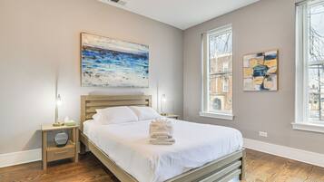 2 bedrooms, iron/ironing board, WiFi, bed sheets
