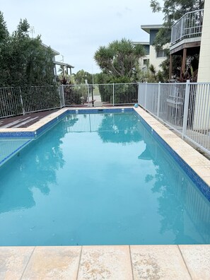 Piscine extérieure, piscine chauffée