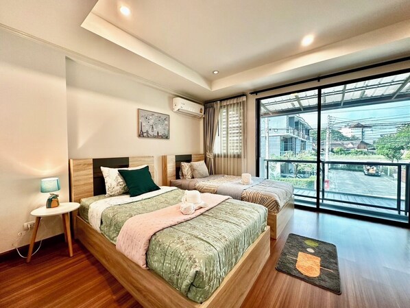 4 habitaciones, tabla de planchar con plancha, wifi y ropa de cama 