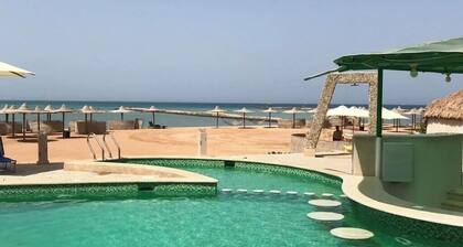 Impeccable 1-Bed Apartment in Hurghada