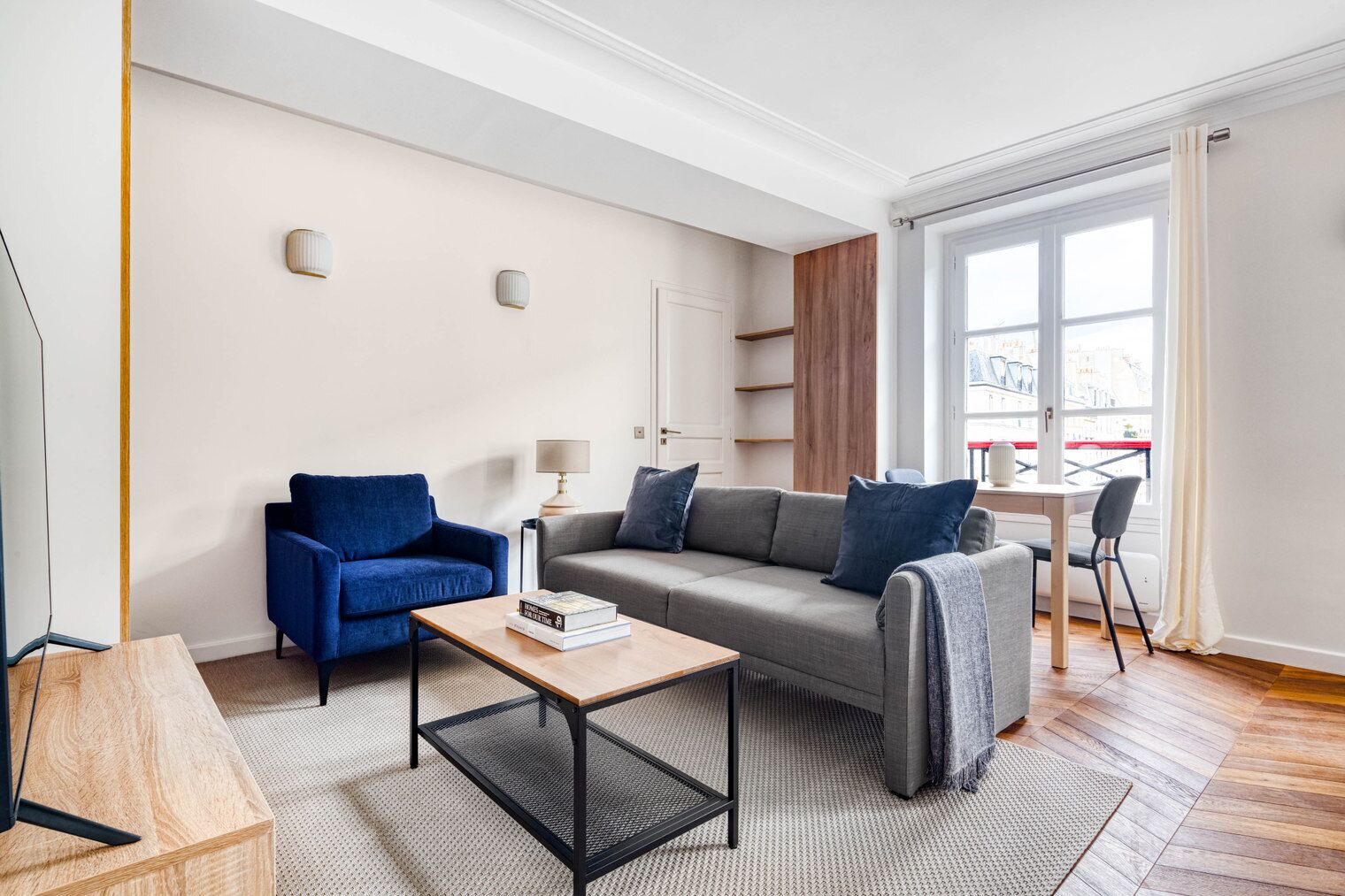 Televisión y estéreo 