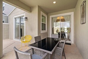 Outdoor dining - Magical Getaway in the Best Location for a Perfect Vacation (Kissimmee)