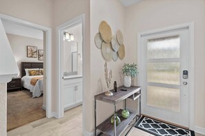 4 bedrooms, desk, iron/ironing board, travel crib - Magical Getaway in the Best Location for a Perfect Vacation (Kissimmee)