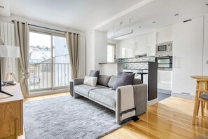 Fernseher, Stereoanlage