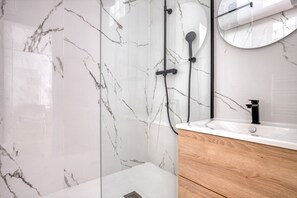 Haartrockner, Handtücher