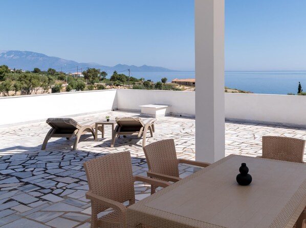 Triple Room | View from room - Mikro Nisi Studios & Apartments (Zakynthos)