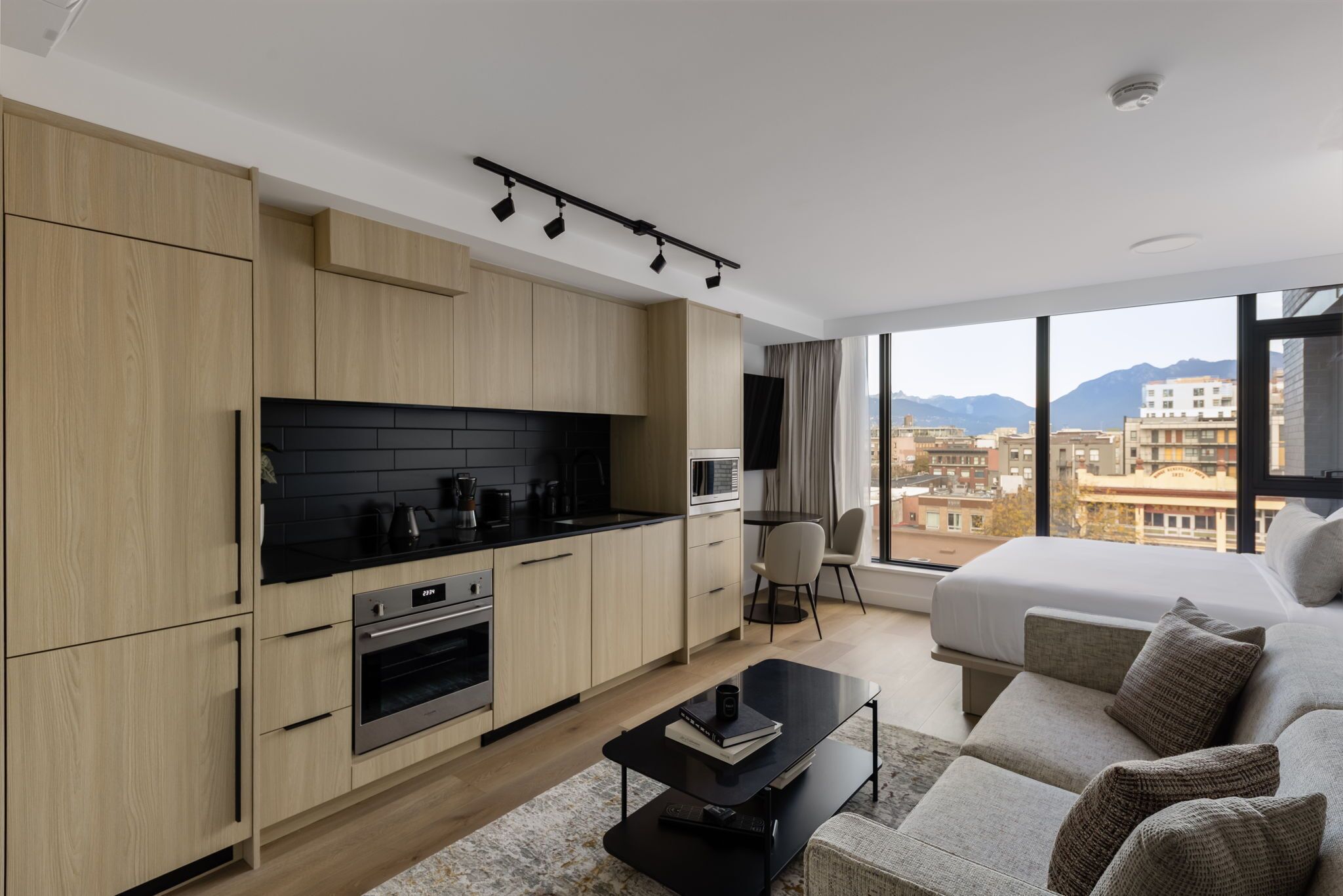 Studio | Private kitchen | Full-sized fridge, microwave, oven, stovetop