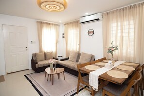 Dining - Charming Love, Lourdes Villa 2-bedroom house with Jacuzzi, Sauna, WiFi, AC &more (Imus)