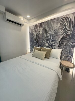 2 bedrooms, iron/ironing board, WiFi, bed sheets - Charming Love, Lourdes Villa 2-bedroom house with Jacuzzi, Sauna, WiFi, AC &more (Imus)